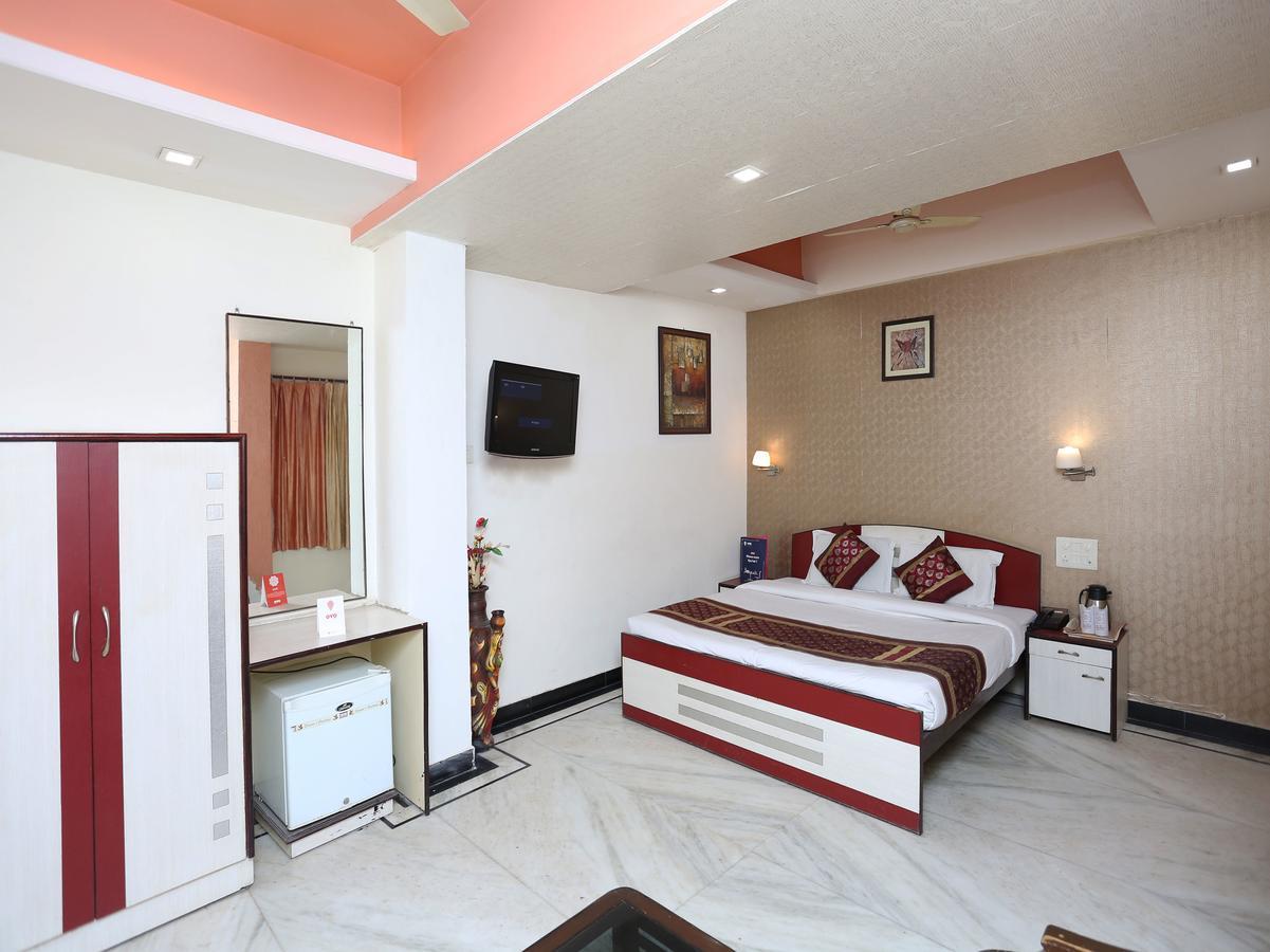Hotel Moti Palace Agra  Exterior photo