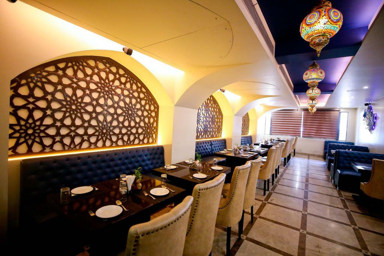 Hotel Moti Palace Agra  Exterior photo